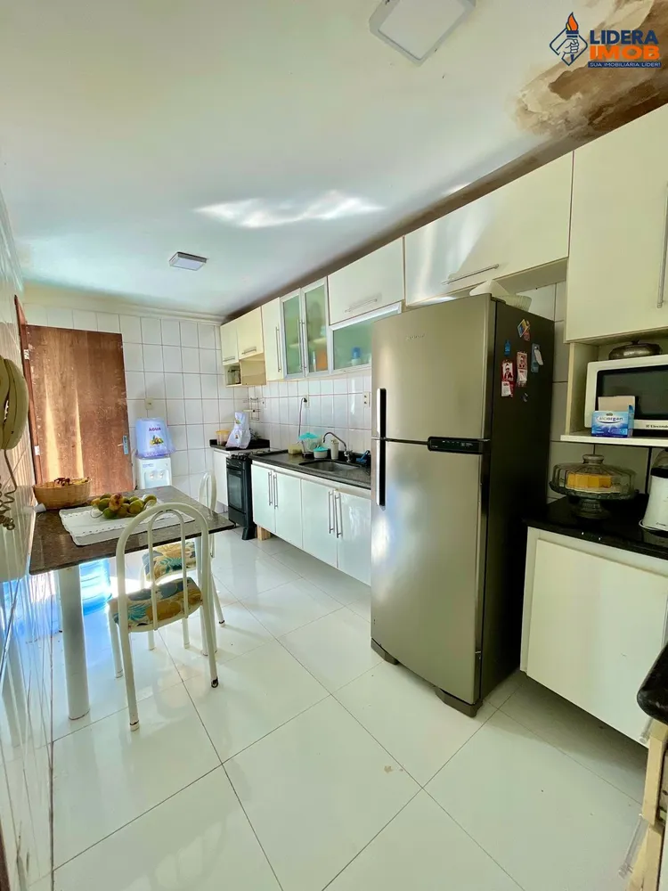 Casa, 3 quartos, 227 m² - Foto 1