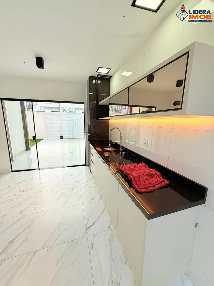 Casa, 3 quartos, 134 m² - Foto 2
