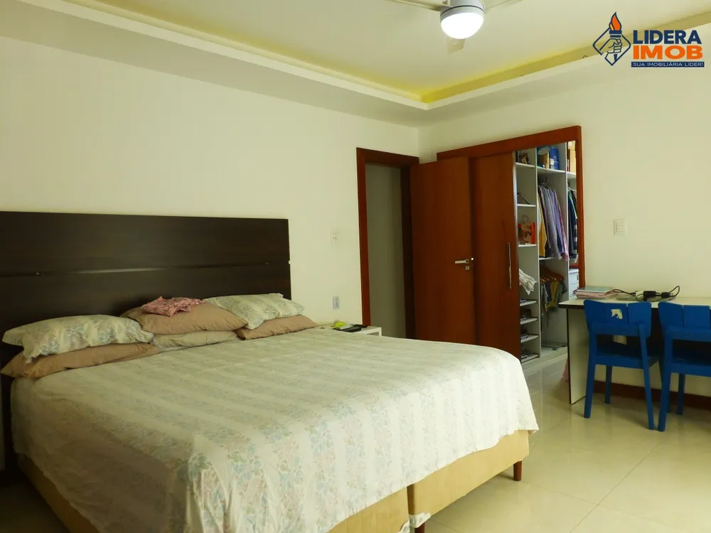 Casa, 3 quartos, 300 m² - Foto 1