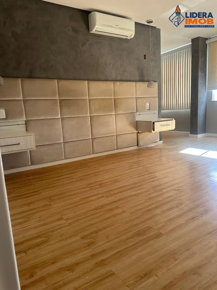 Casa, 4 quartos, 210 m² - Foto 2