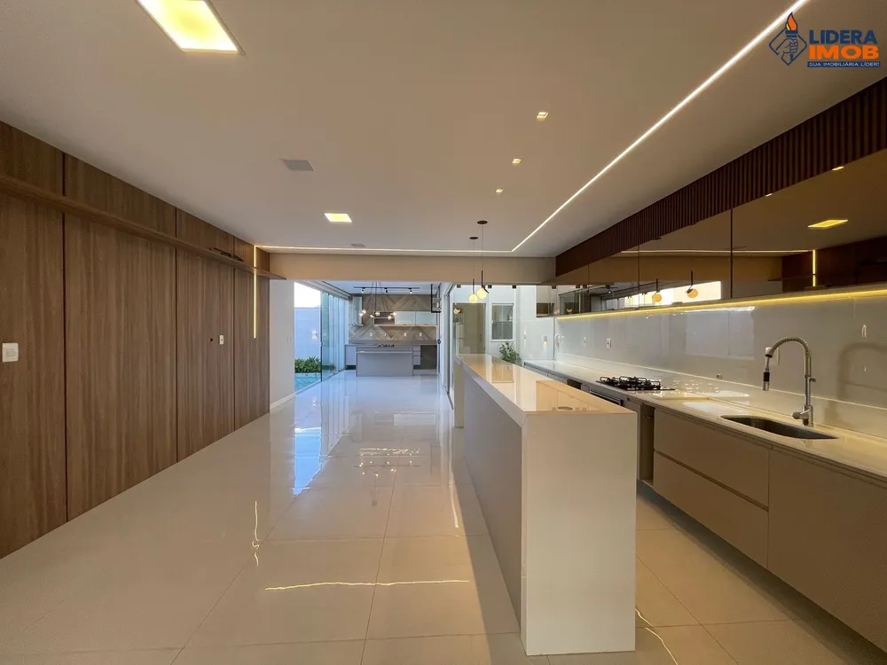 Casa, 3 quartos, 250 m² - Foto 2