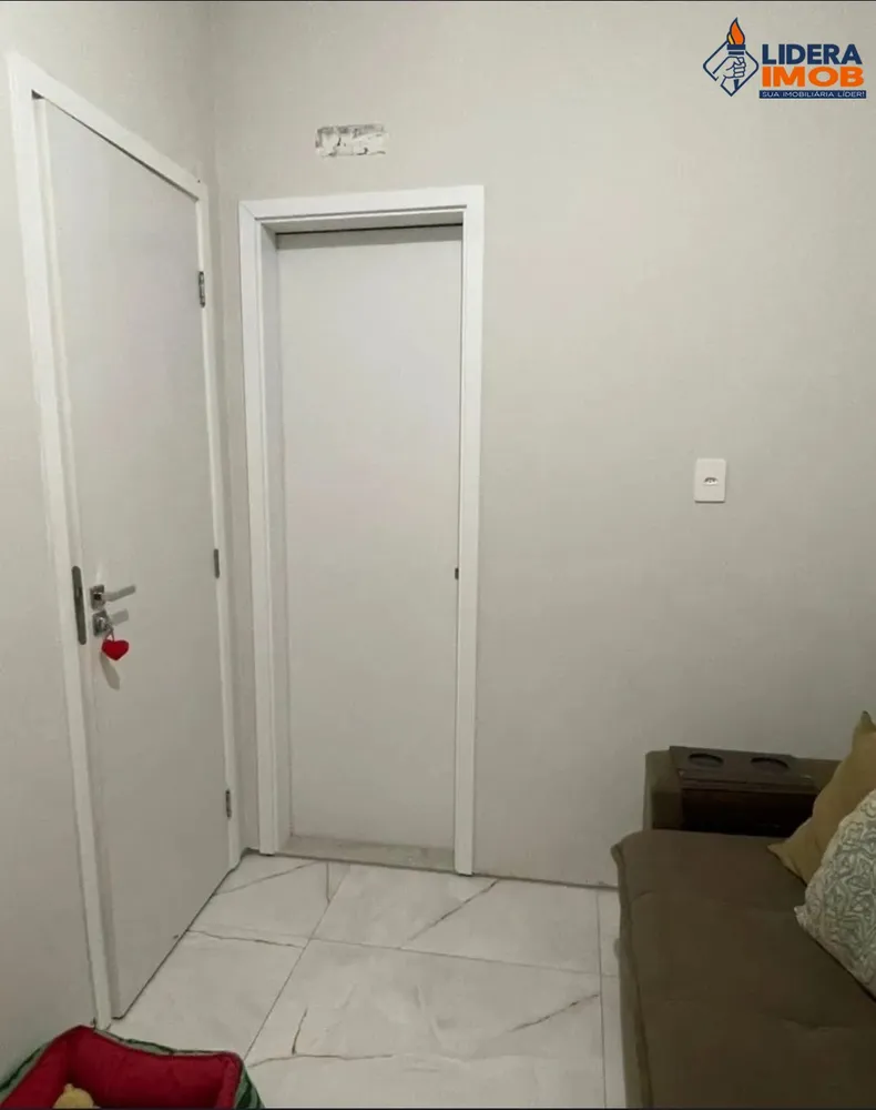 Casa, 4 quartos, 250 m² - Foto 1