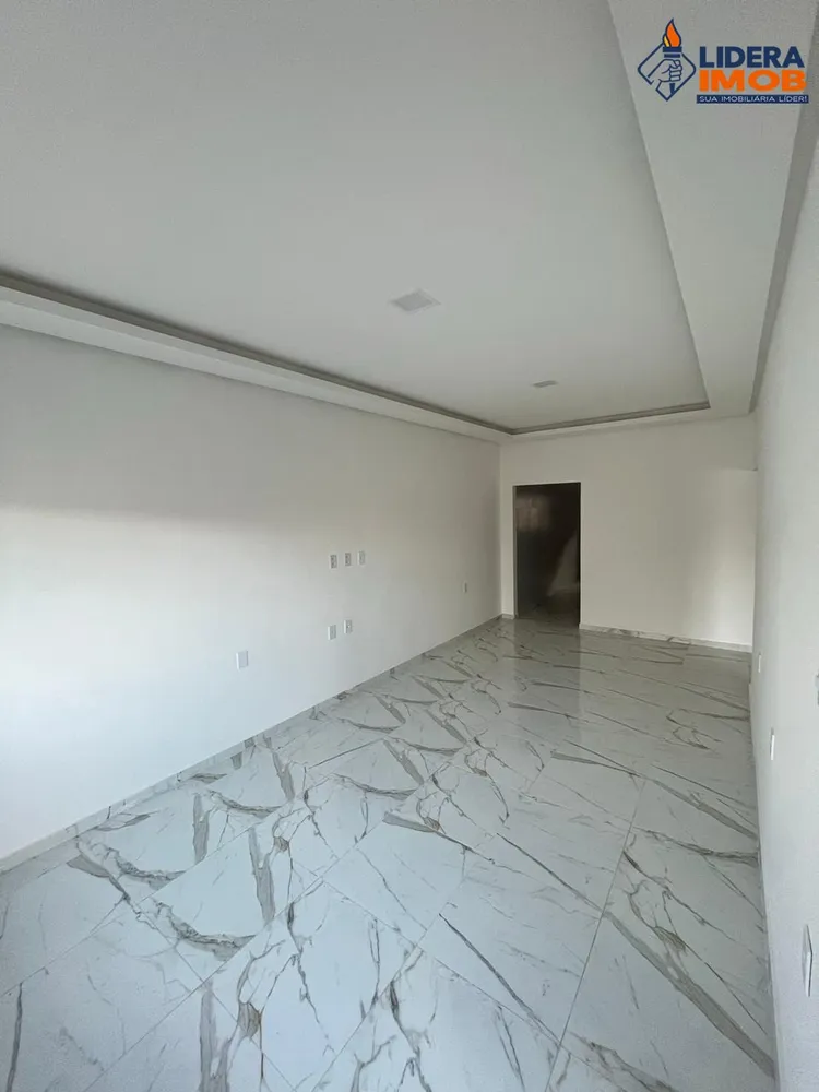 Casa, 3 quartos, 200 m² - Foto 2