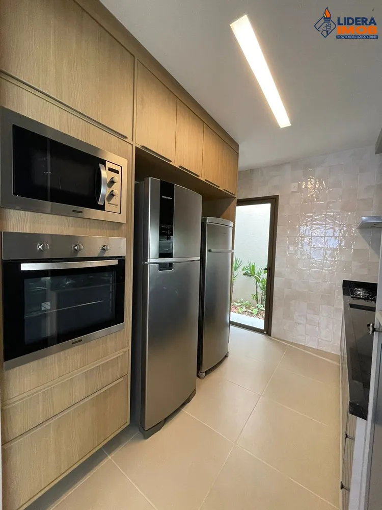 Casa, 3 quartos, 274 m² - Foto 2