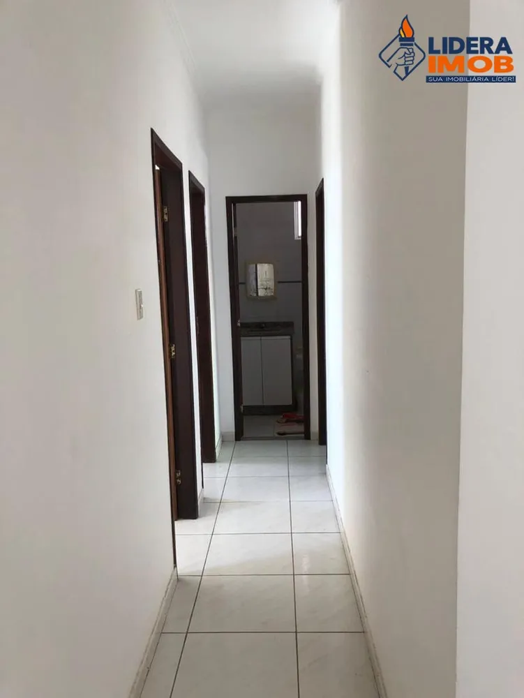 Casa, 3 quartos, 168 m² - Foto 2