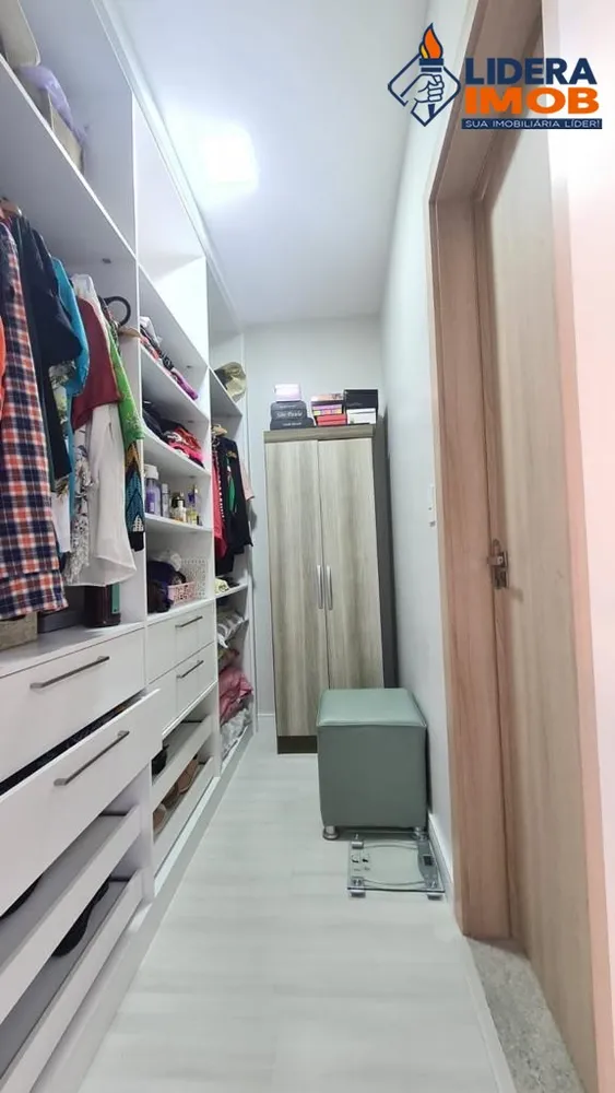Casa, 3 quartos, 232 m² - Foto 3