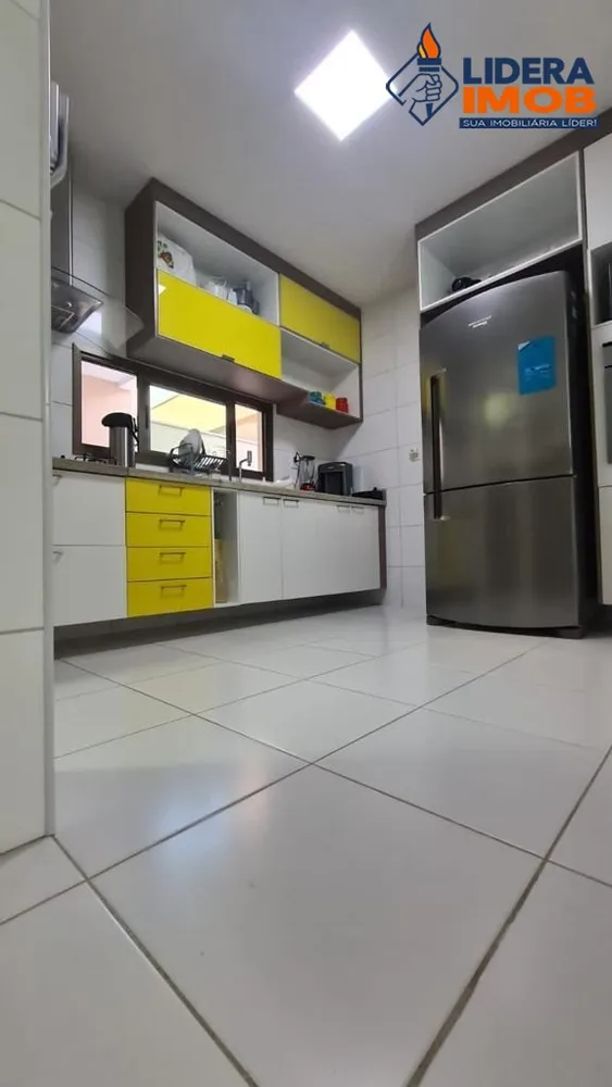 Casa, 3 quartos, 232 m² - Foto 8