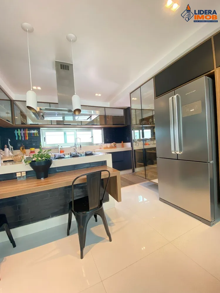 Casa, 4 quartos, 340 m² - Foto 4