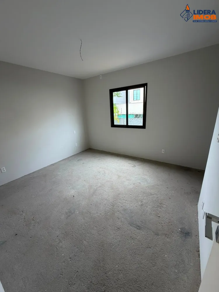 Casa, 4 quartos, 180 m² - Foto 1
