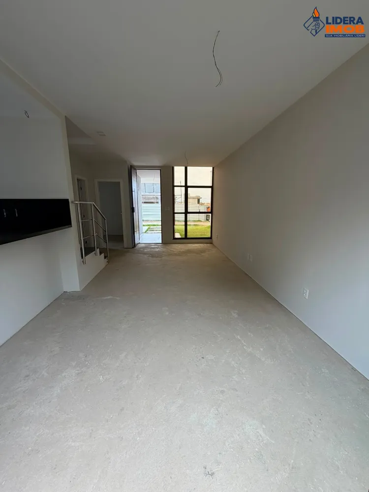Casa, 4 quartos, 180 m² - Foto 2