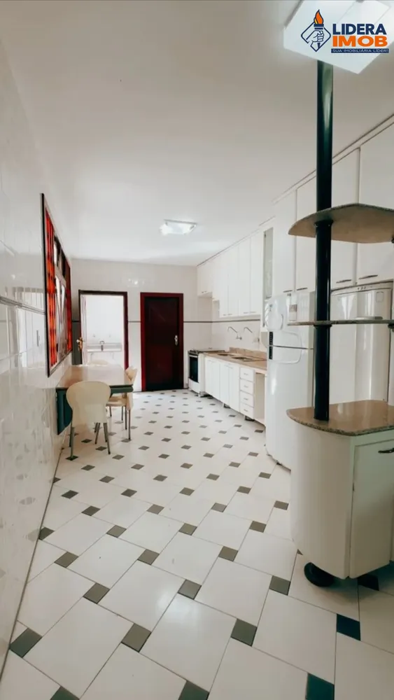 Casa, 4 quartos, 300 m² - Foto 4