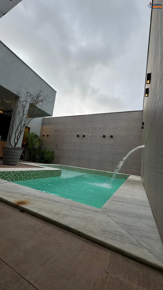 Casa, 3 quartos, 250 m² - Foto 1