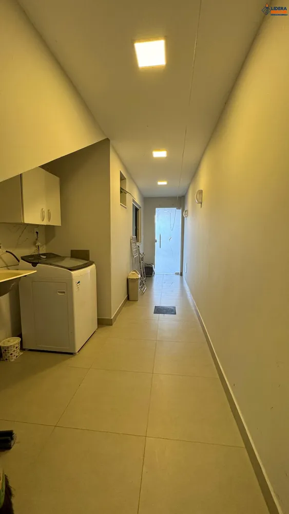 Casa, 3 quartos, 250 m² - Foto 2