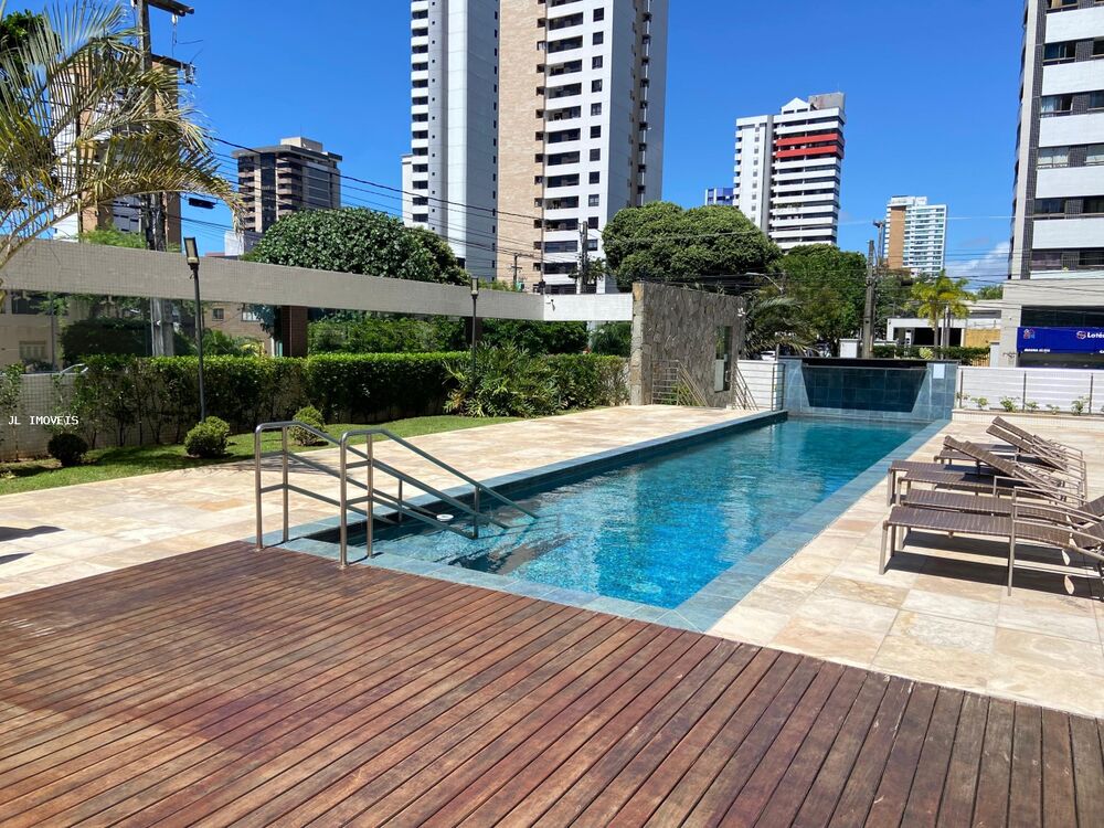 Apartamento à venda com 4 quartos, 222m² - Foto 4