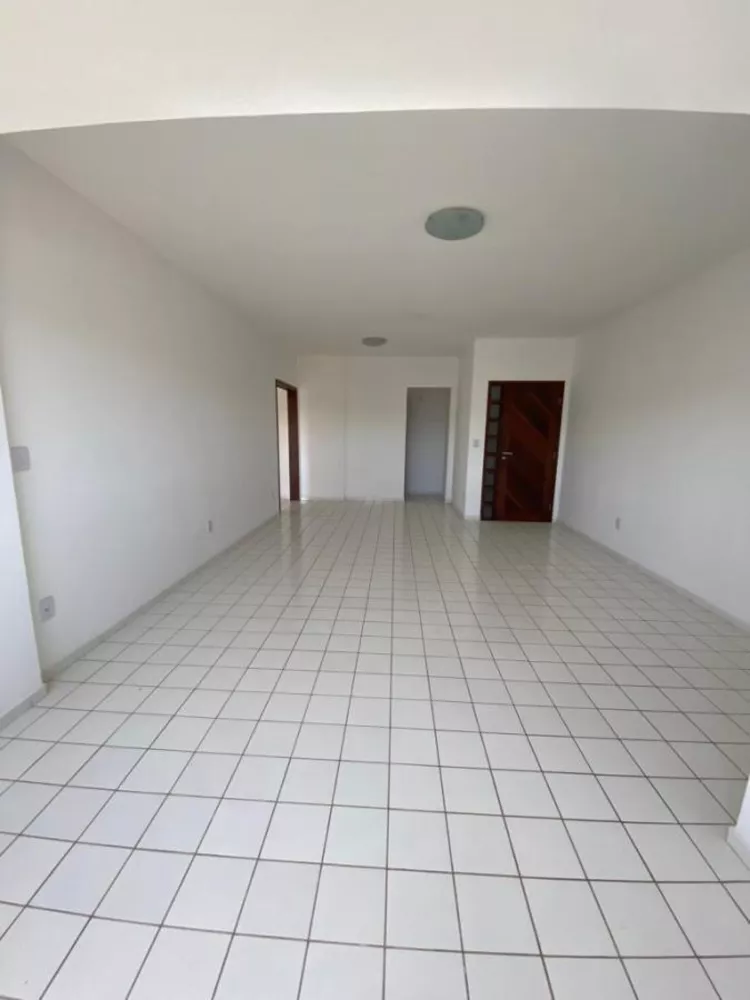 Apartamento à venda com 3 quartos, 170m² - Foto 4