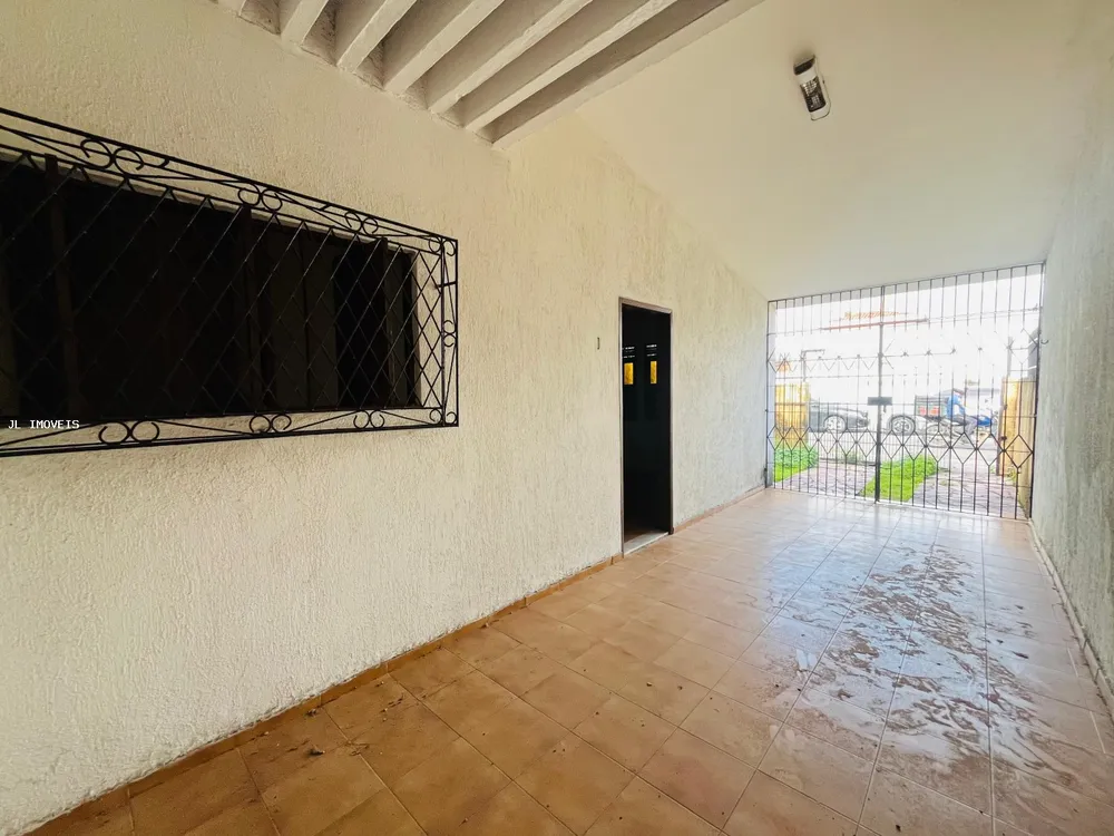 Casa, 3 quartos, 240 m² - Foto 2