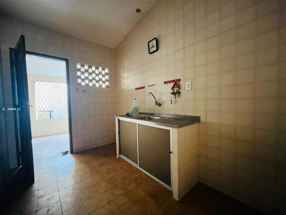 Casa, 3 quartos, 240 m² - Foto 8