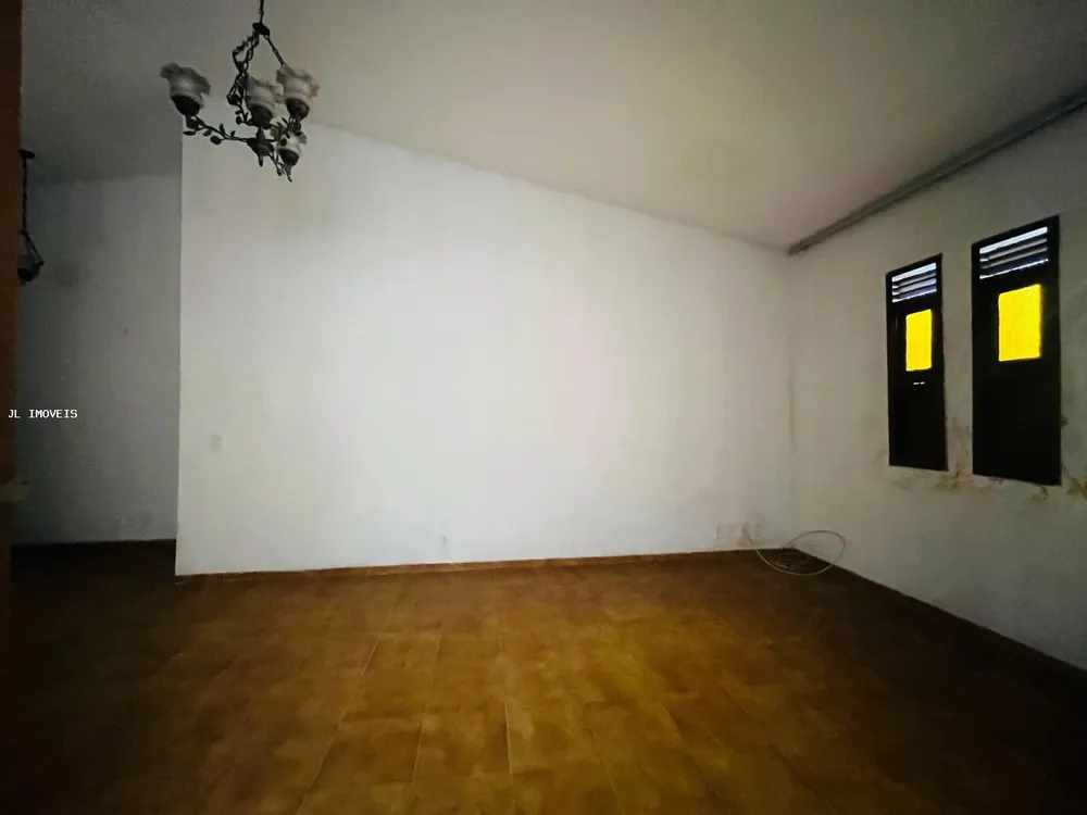 Casa, 3 quartos, 240 m² - Foto 4