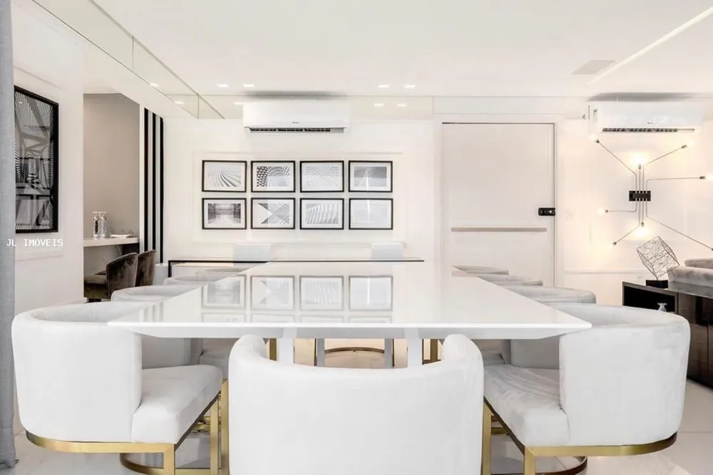 Apartamento, 4 quartos, 228 m² - Foto 2