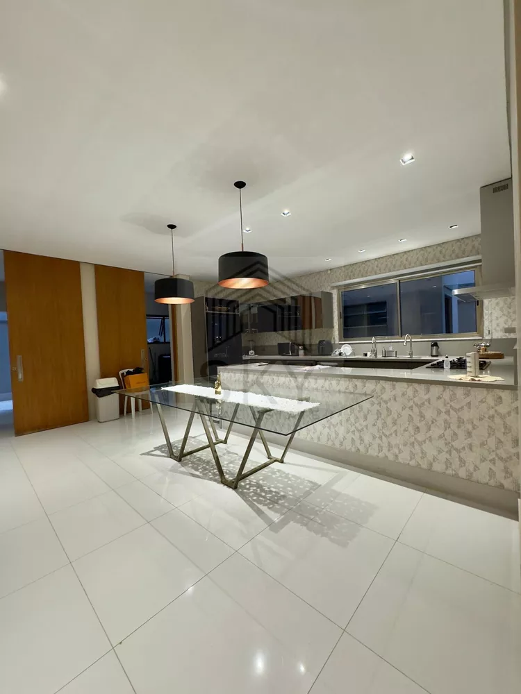Casa, 5 quartos, 923 m² - Foto 1