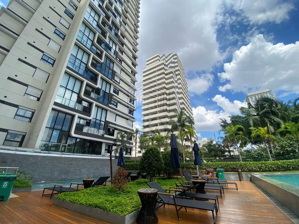 Cobertura, 3 quartos, 215 m² - Foto 2