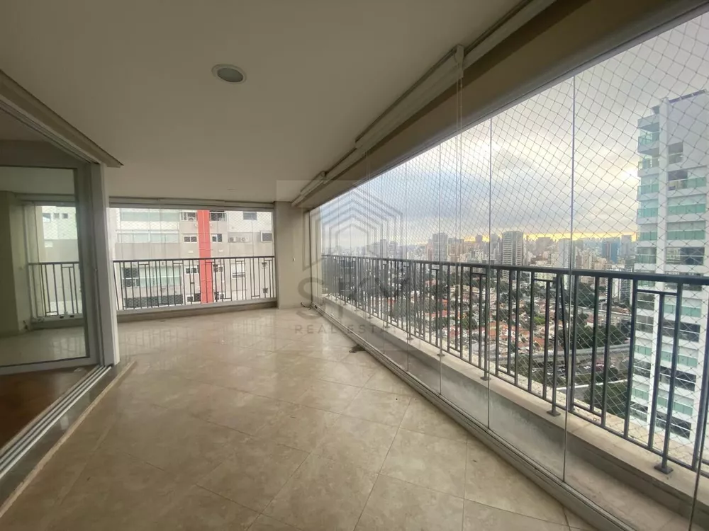 Apartamento, 3 quartos, 234 m² - Foto 1