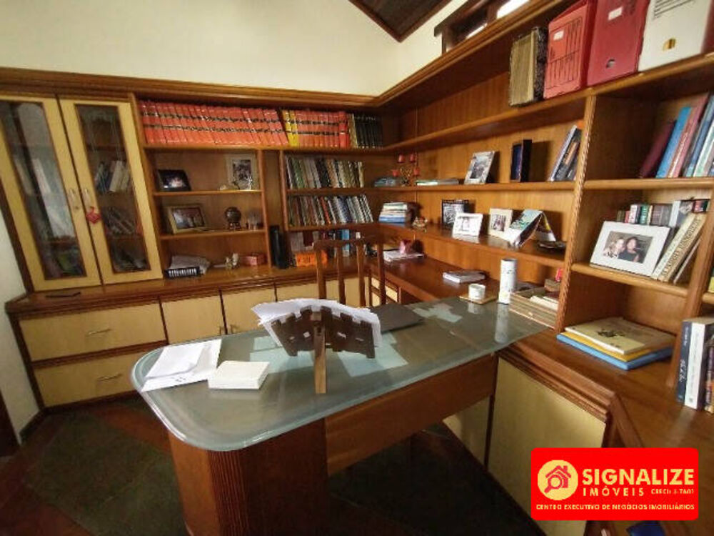 Casa à venda com 5 quartos, 432m² - Foto 4
