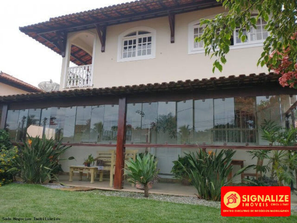 Casa à venda com 5 quartos, 432m² - Foto 1