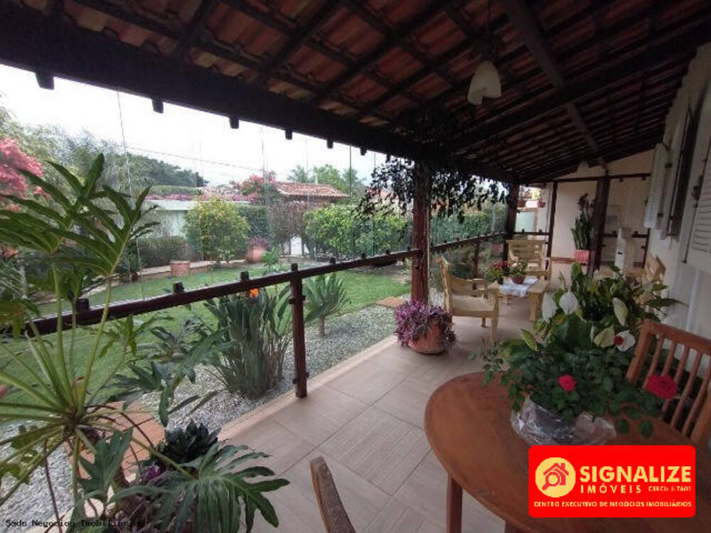 Casa à venda com 5 quartos, 432m² - Foto 2