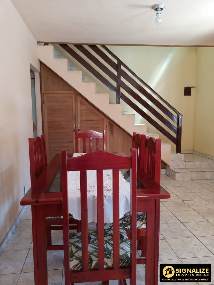 Casa à venda com 5 quartos, 360m² - Foto 1