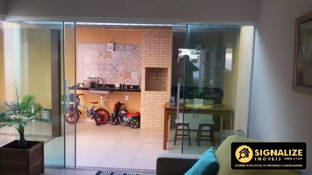 Casa à venda com 3 quartos, 115m² - Foto 4