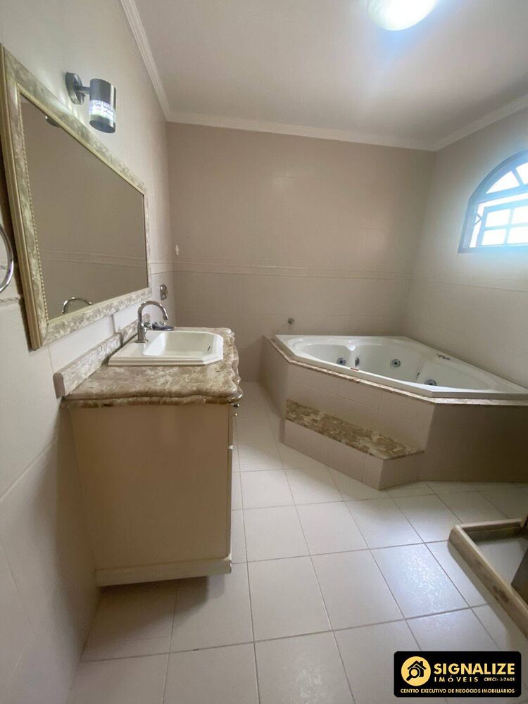 Casa, 4 quartos, 280 m² - Foto 13