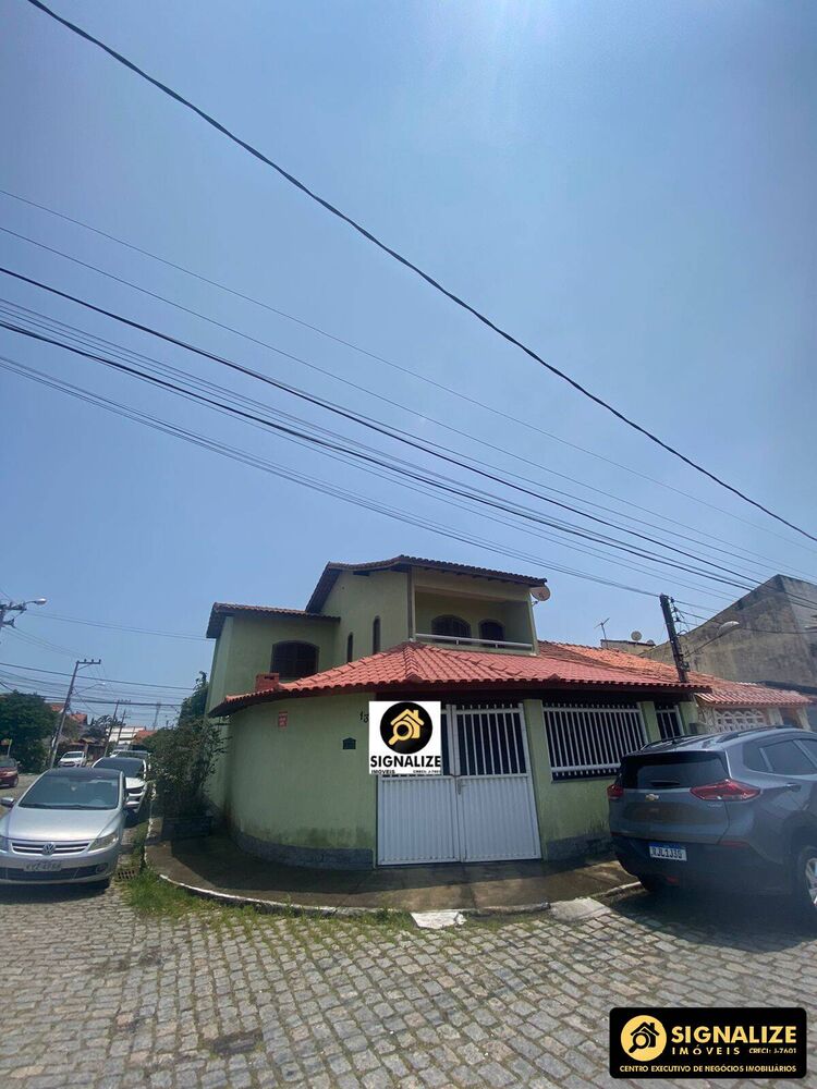 Casa à venda com 4 quartos, 180m² - Foto 1