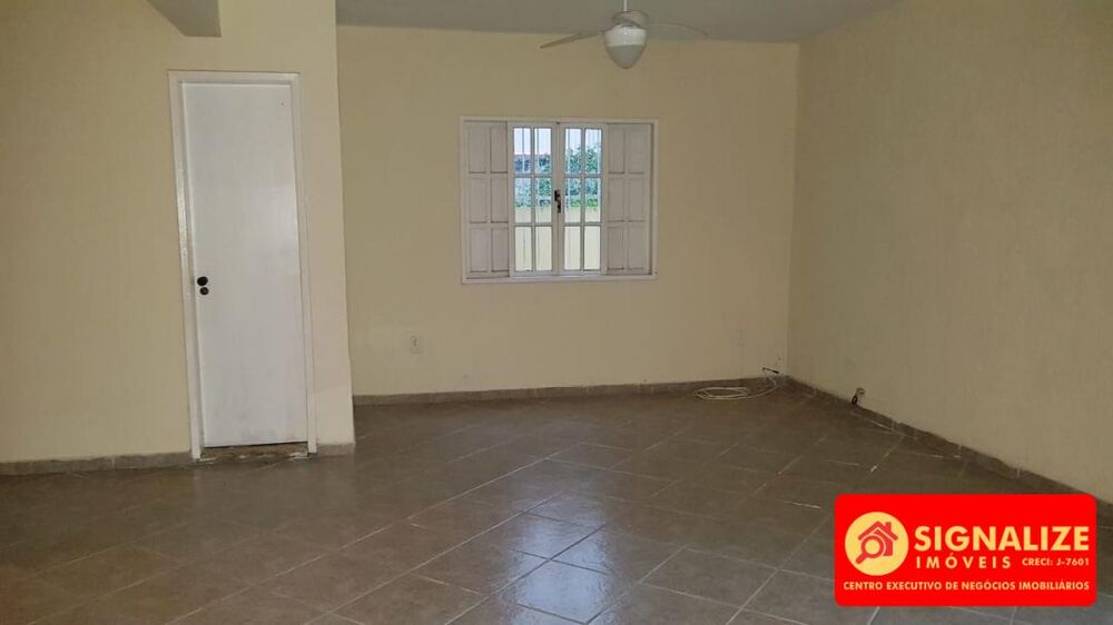 Casa à venda com 3 quartos, 240m² - Foto 4