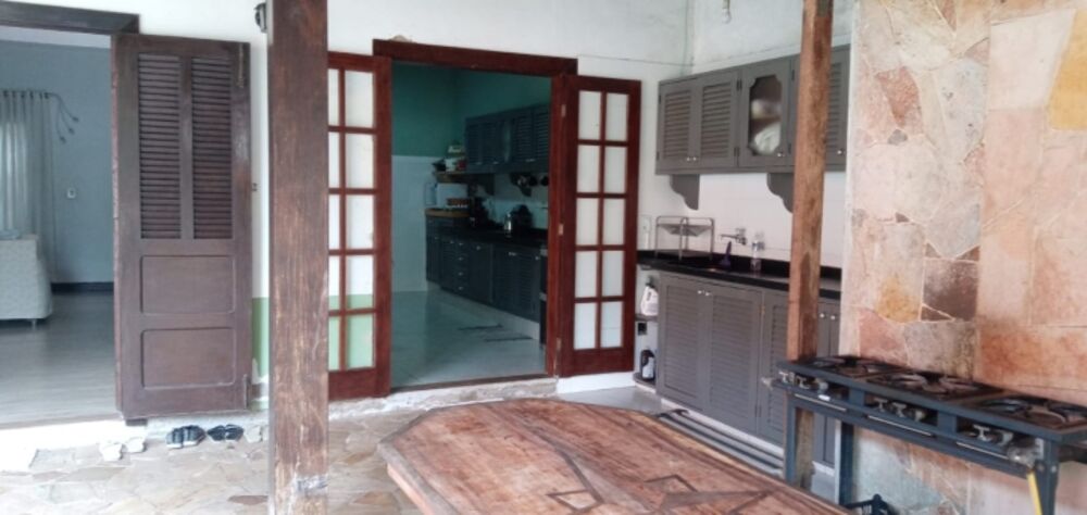Casa à venda com 2 quartos, 200m² - Foto 8