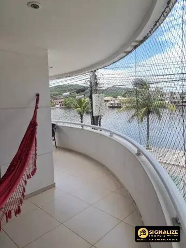 Casa à venda com 4 quartos, 100m² - Foto 2