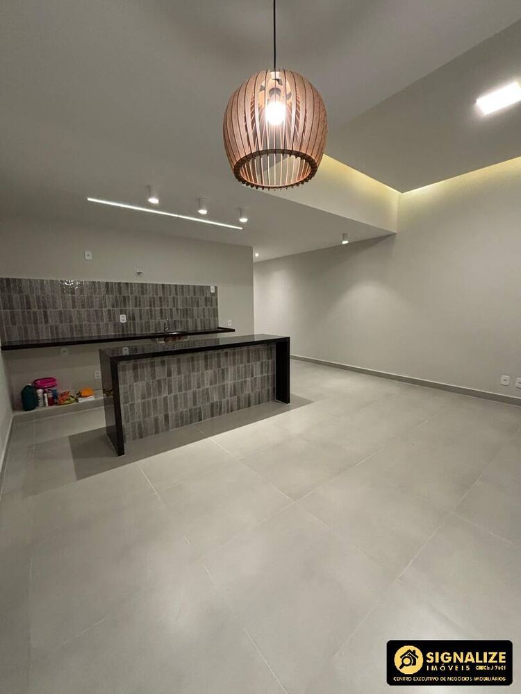 Casa à venda com 2 quartos, 72m² - Foto 3
