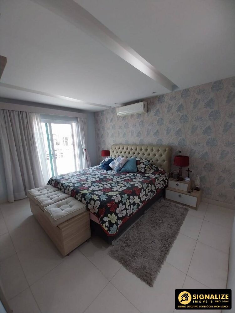 Casa à venda com 4 quartos, 341m² - Foto 3