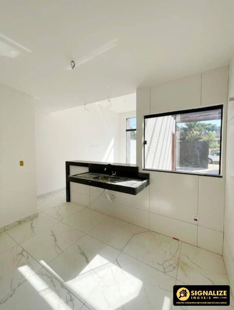 Casa à venda com 3 quartos, 75m² - Foto 3