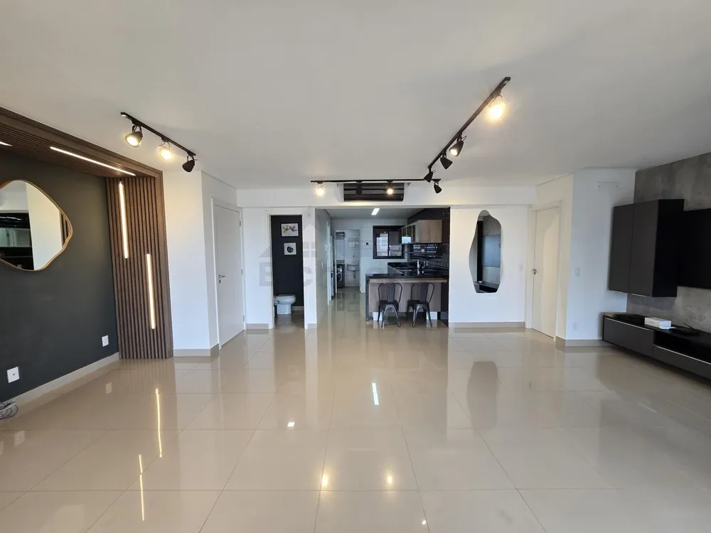 Apartamento, 3 quartos, 135 m² - Foto 1