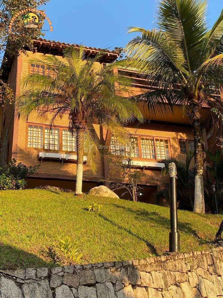 Casa, 4 quartos, 195 m² - Foto 1