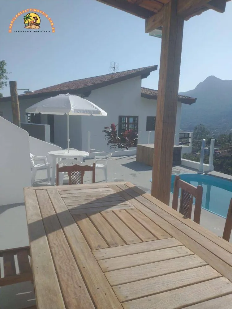 Casa, 3 quartos, 220 m² - Foto 1