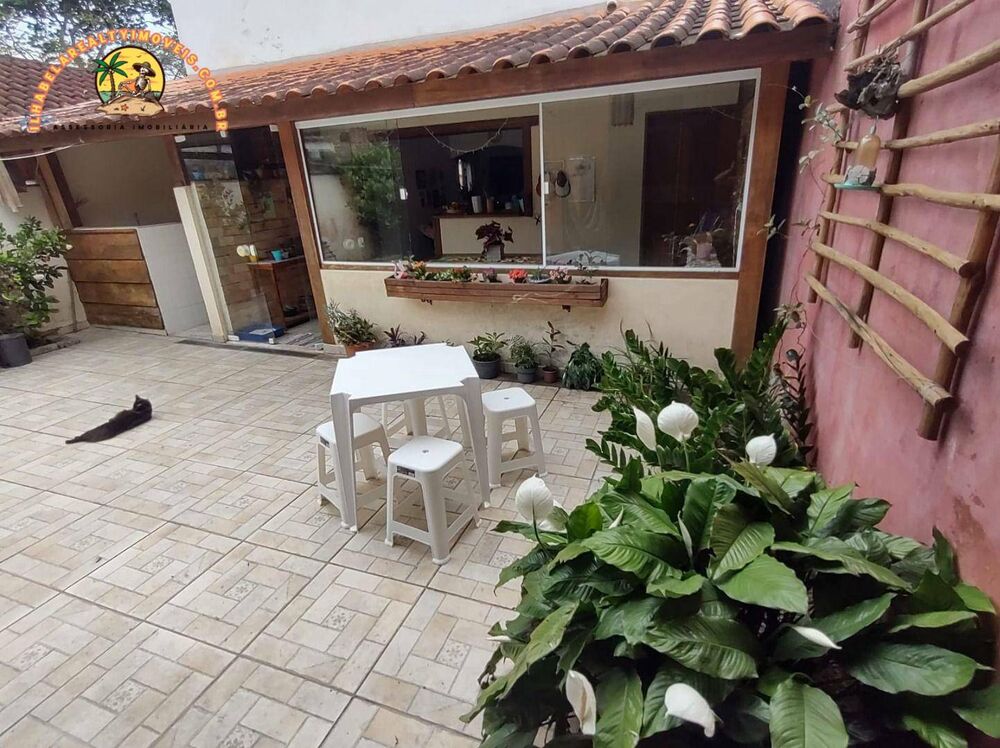 Casa à venda com 4 quartos, 186m² - Foto 2