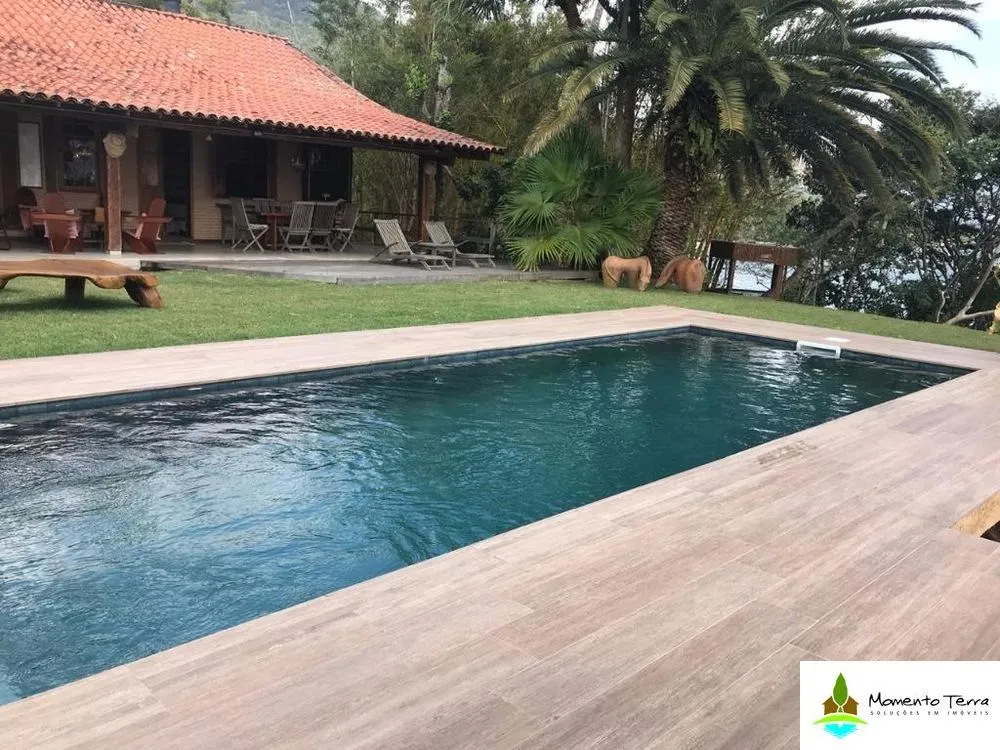 Casa, 4 quartos, 250 m² - Foto 1