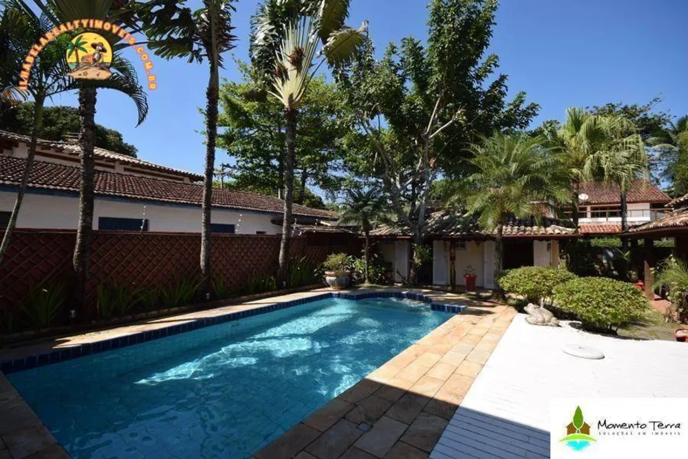 Casa, 6 quartos, 249 m² - Foto 1