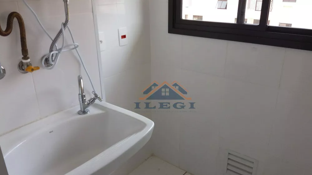 Apartamento à venda com 2 quartos, 55m² - Foto 18