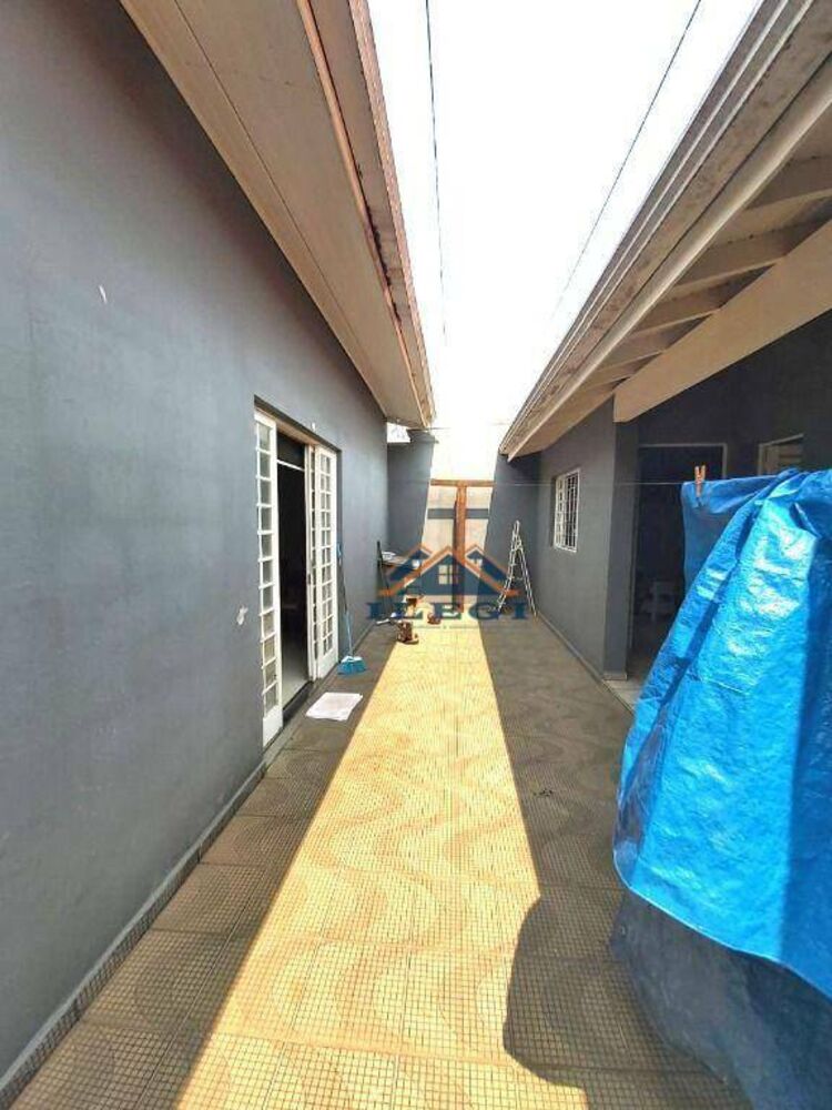 Casa à venda com 3 quartos, 129m² - Foto 3