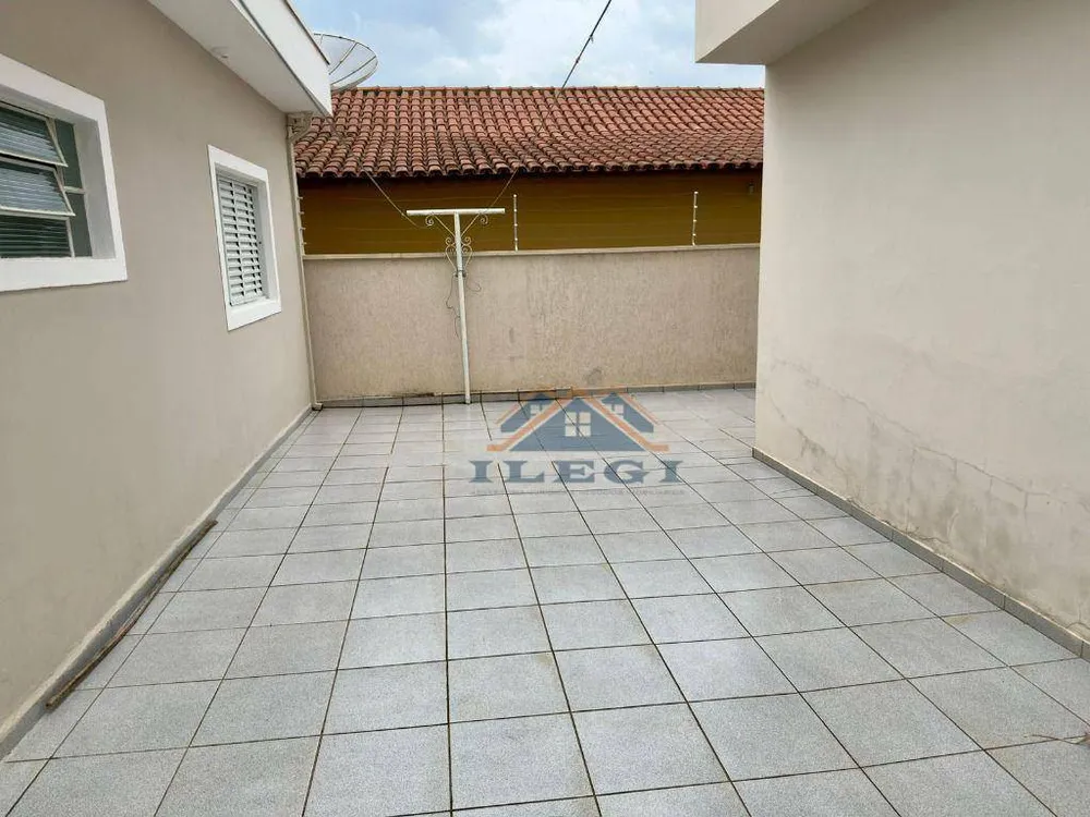 Casa, 4 quartos, 249 m² - Foto 2