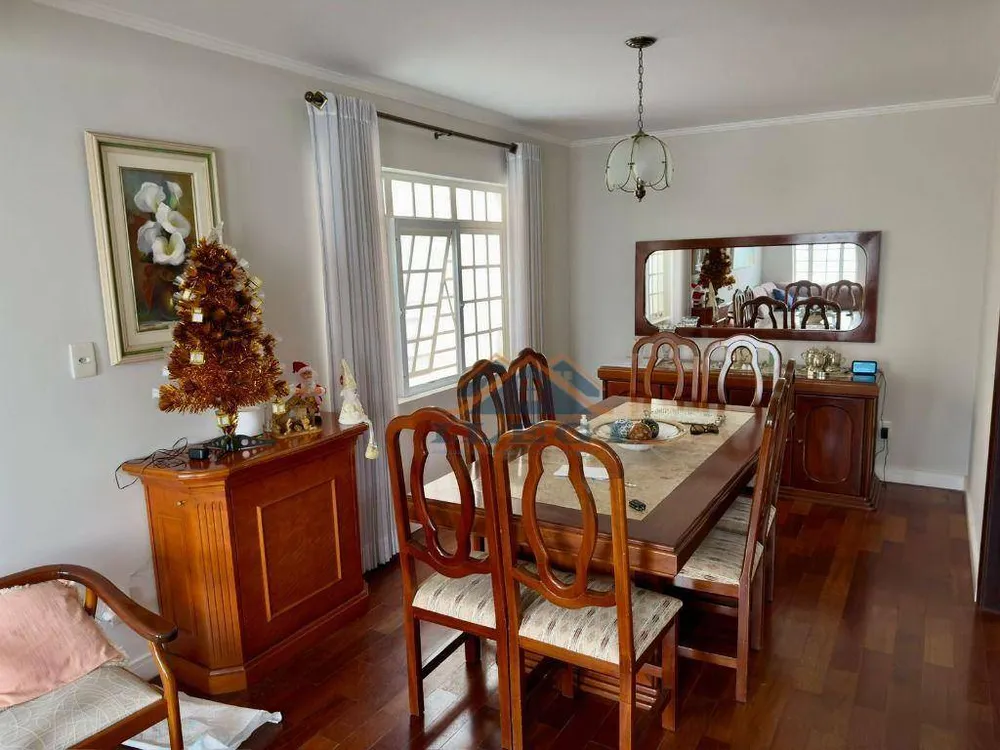 Casa, 4 quartos, 249 m² - Foto 3