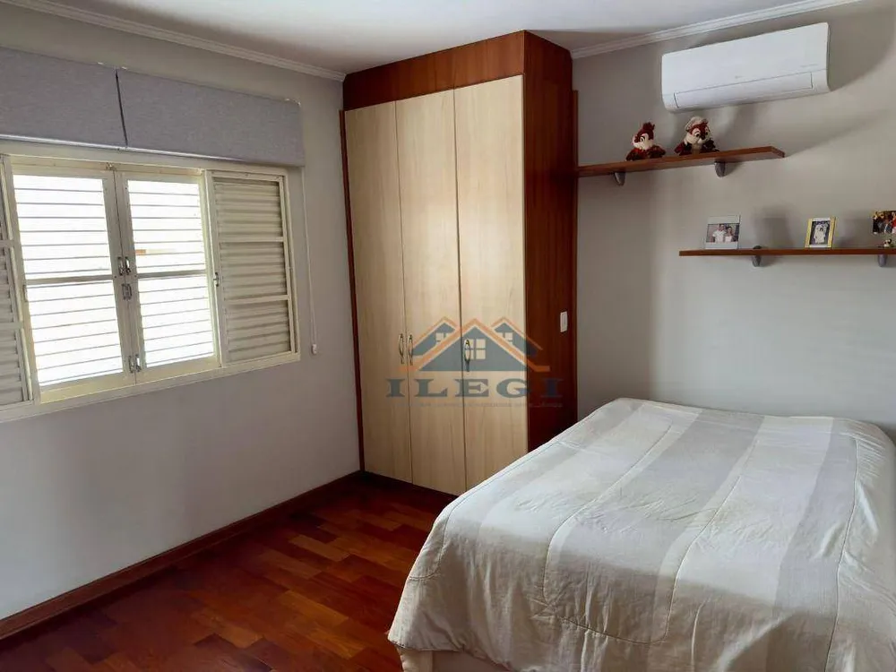 Casa, 4 quartos, 249 m² - Foto 8